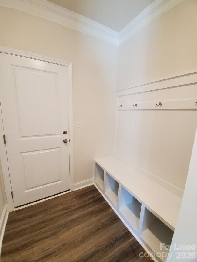 Building Photo - 3013 Lydney Cir