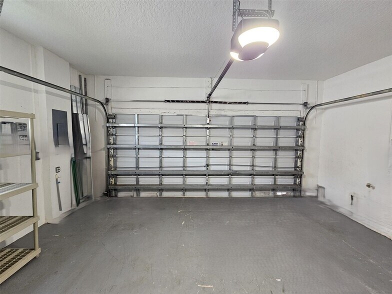 Building Photo - 13955 NW 22nd Ct