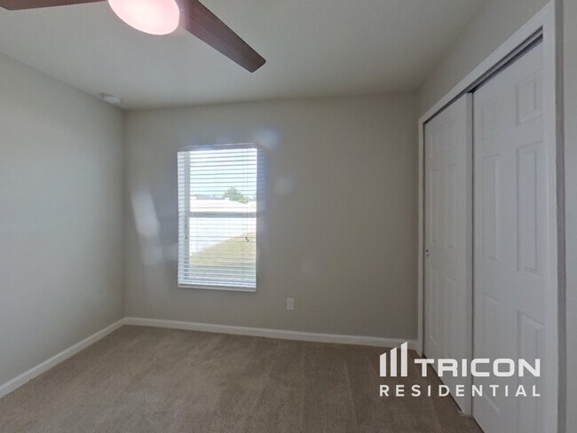Building Photo - 1132 Hill Flower Dr