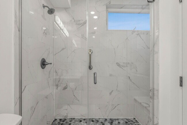 Building Photo - 4516 Osage Ave