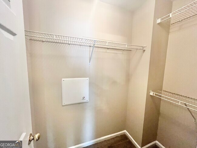 Building Photo - 4713 Autumn Rose Trail