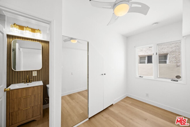 Building Photo - 244 S Almont Dr