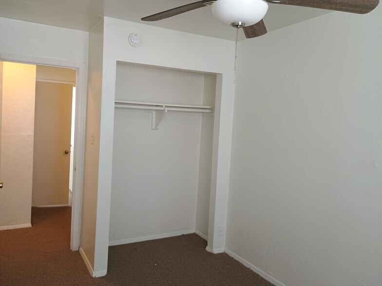 Building Photo - 6617 Stoney Point North
