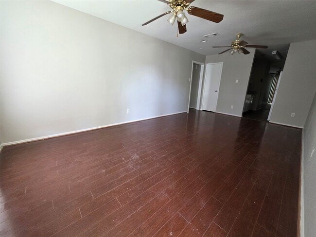 Building Photo - 12742 Shannon Hills Dr
