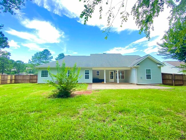 Building Photo - 202 Chimney Rock Rd