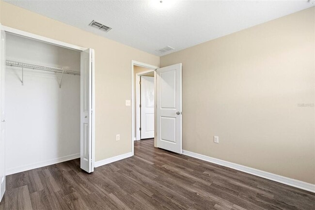 Building Photo - 16948 Storyline Dr