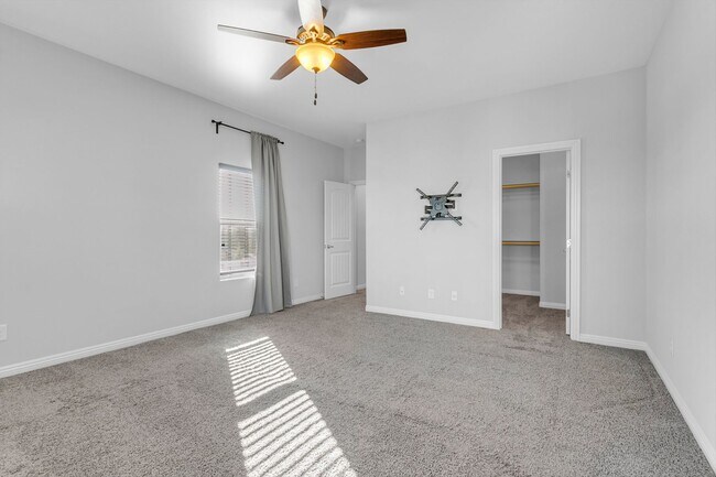 Building Photo - Great Southwest Home