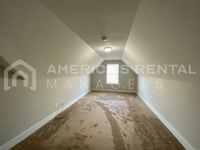 Building Photo - Large Townhome for Rent in Gardendale...  View with 48 Hours Notice!