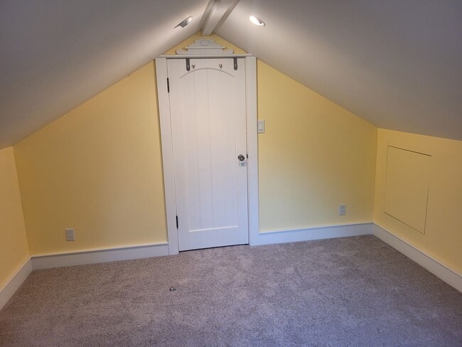 Building Photo - 3 Bedroom 1.5 Bath Cottage-Old Southwest