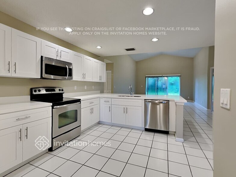 Building Photo - 7546 Briarcliff Cir
