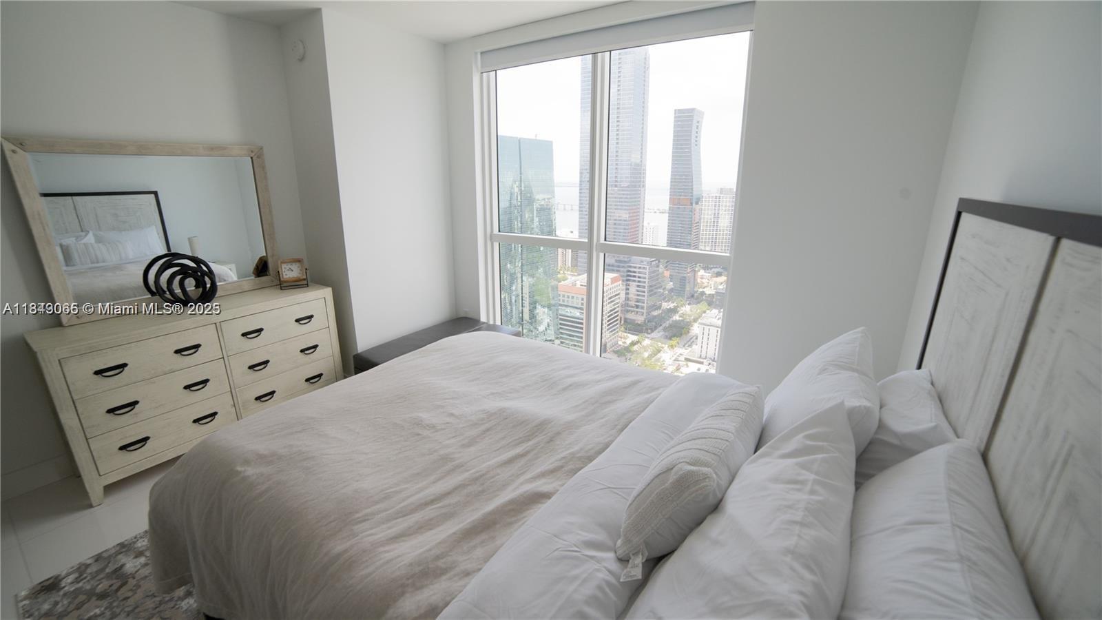Building Photo - 1080 Brickell Ave