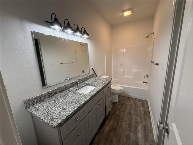 Building Photo - 108 Wade St