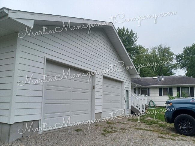 Building Photo - 30905 Providence Rd