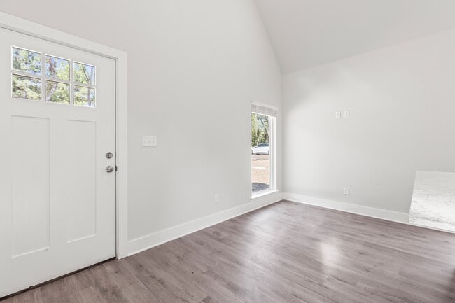 Building Photo - 20048 County Rd 4118