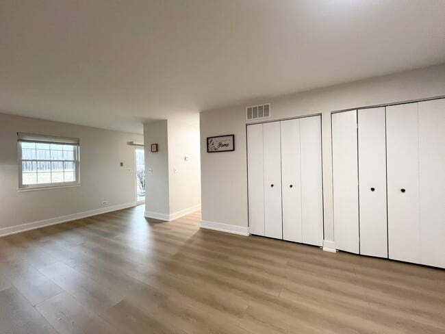 Building Photo - 66 Gant Cir