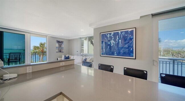 Building Photo - 4822 Ocean Blvd