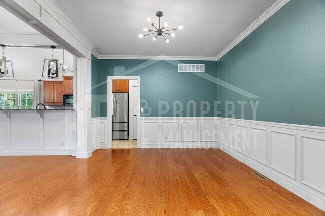 Building Photo - 3 Bedroom/2 Bath Duplex in Stonebridge Vil...