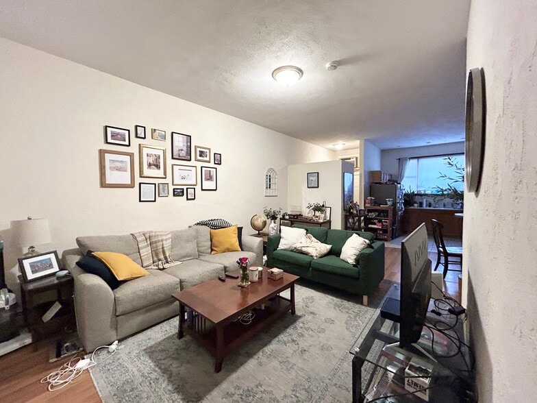 Building Photo - 264 Shawmut Ave