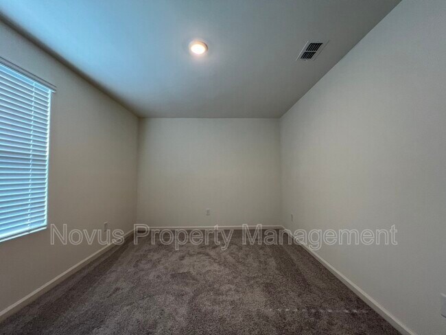 Building Photo - 62 Colbury St