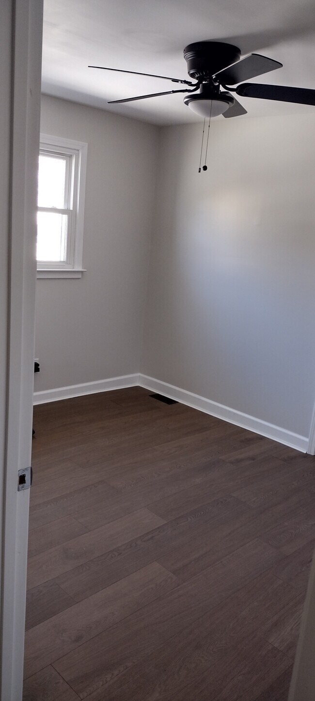 Building Photo - 148 Southland Ave