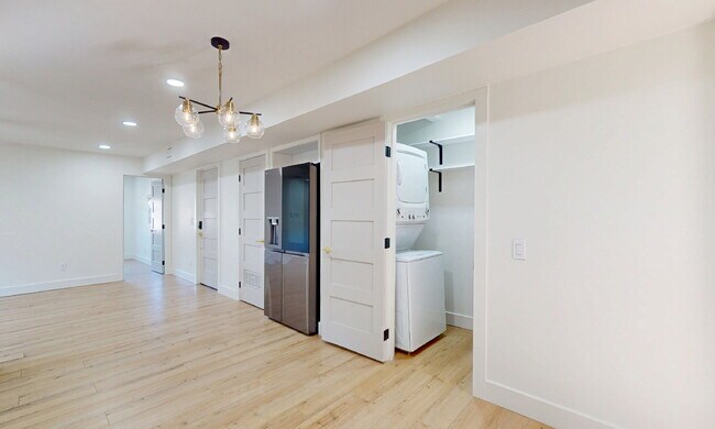 Building Photo - For Rent – Newly Renovated Modern Beach Du...