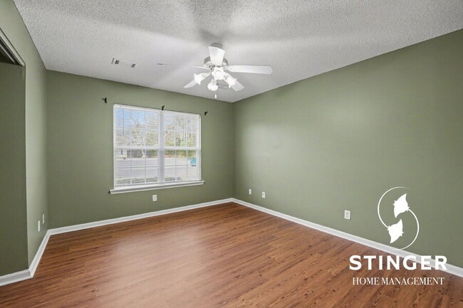 Building Photo - 6 Blacksmith Cir