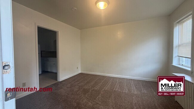 Building Photo - 813 E 100 S