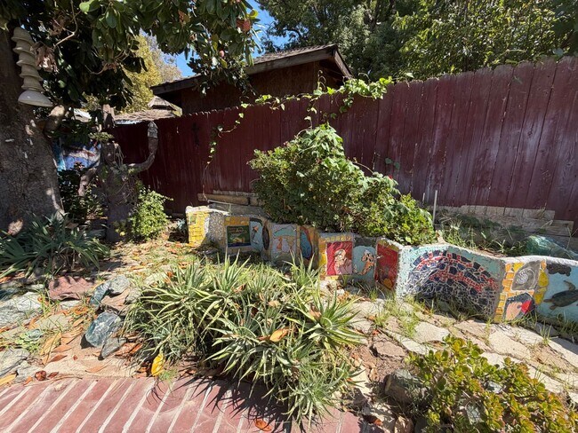 Building Photo - 7210 Zelinda Dr