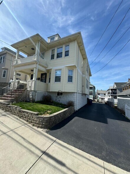 Building Photo - 14 Melville Rd