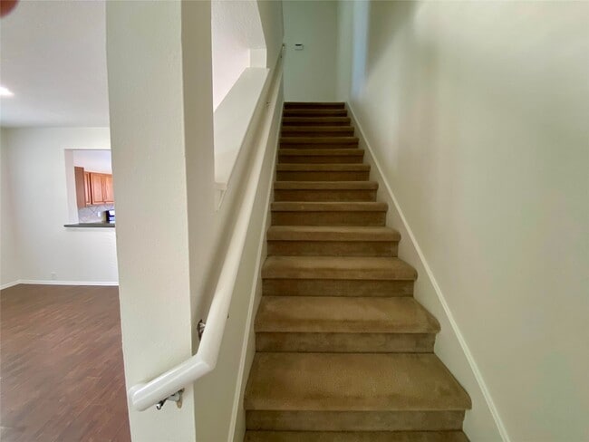 Building Photo - 29726 Sullivan Oaks Dr