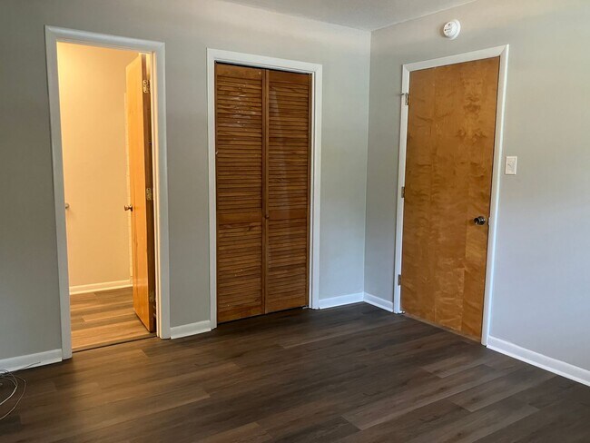 Building Photo - WATERFRONT Two Bed Townhouse in Denver With BOAT SLIP!!