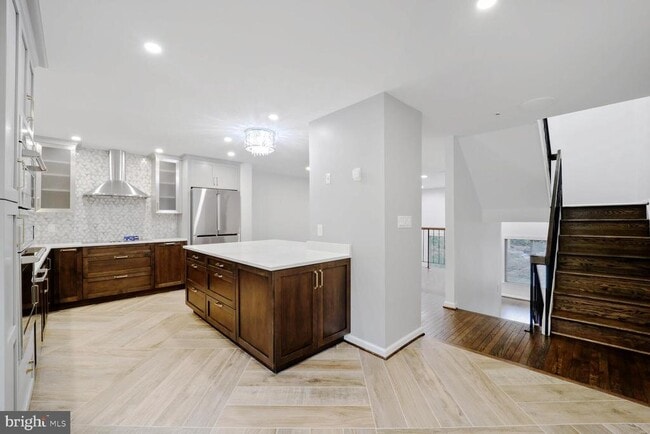 Building Photo - 6929 Mclean Park Manor Ct