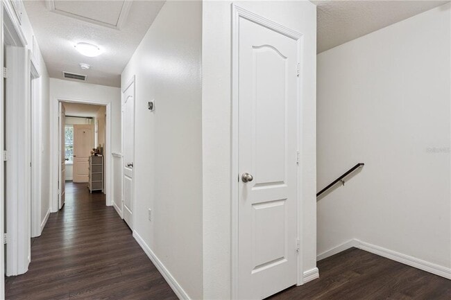 Building Photo - 1356 Scarlet Oak Loop