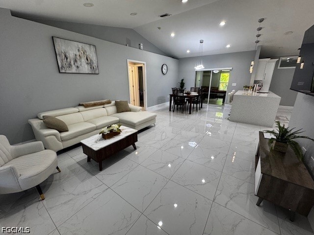 Building Photo - 8409 Tahiti Rd