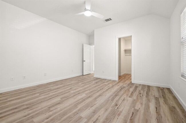 Building Photo - 85 Ridgewood Cir