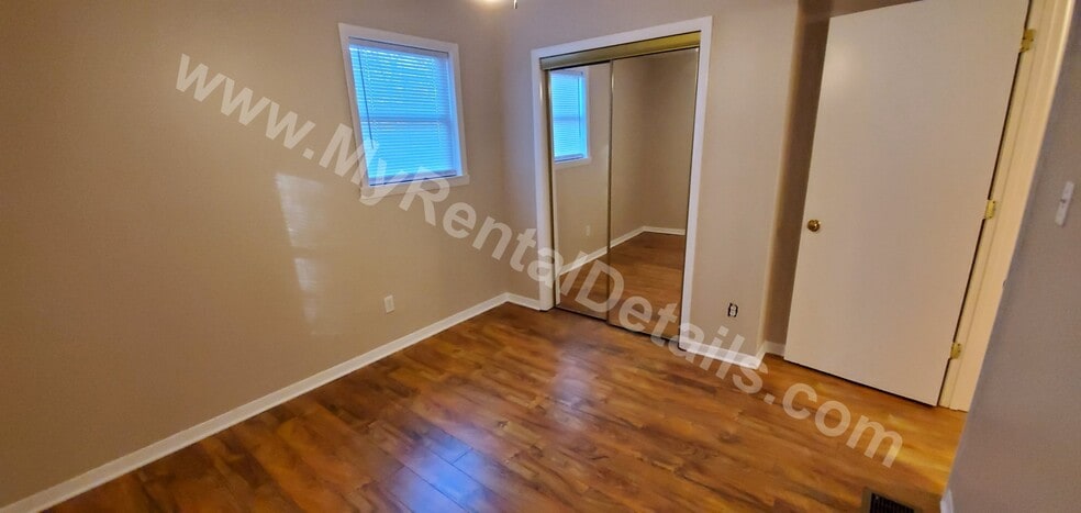 Building Photo - 5 Frankie Ln