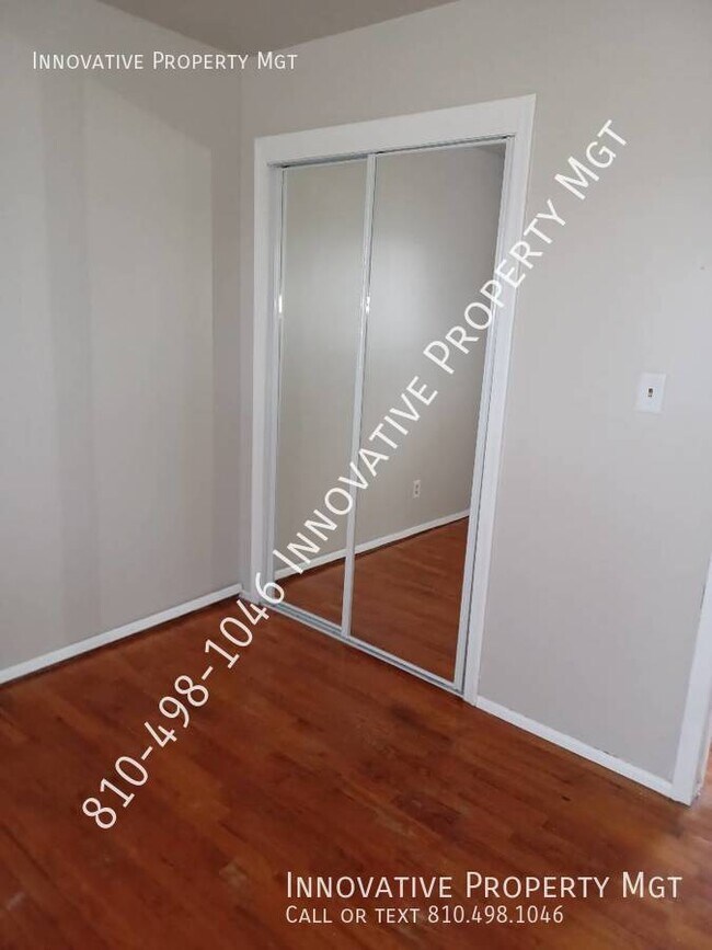 Building Photo - 3 bedroom 1 bath spacious home! newly reno...
