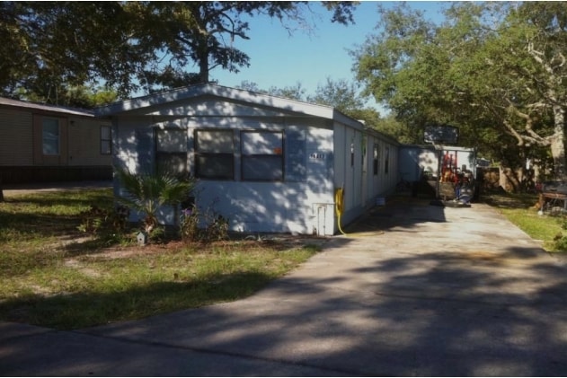 Building Photo - Forrest Green Family Community