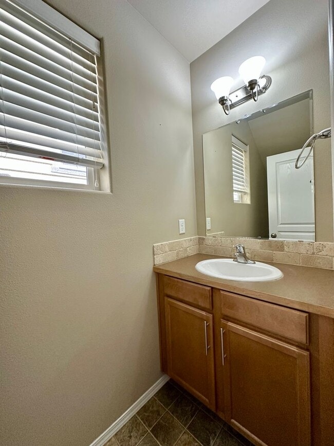 Building Photo - 61158 SW Teton Ln