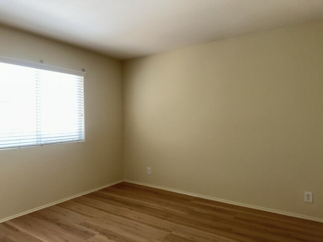 Building Photo - 6025 Abernathy Dr