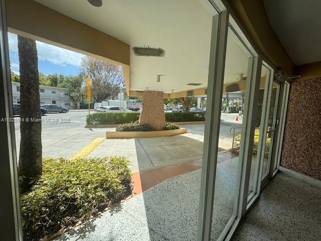 Building Photo - 2690 SW 22nd Ave