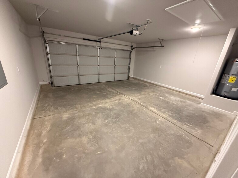 Building Photo - 132 Stratman Dr