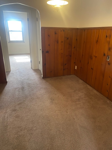 Building Photo - 33 Euclid Ave