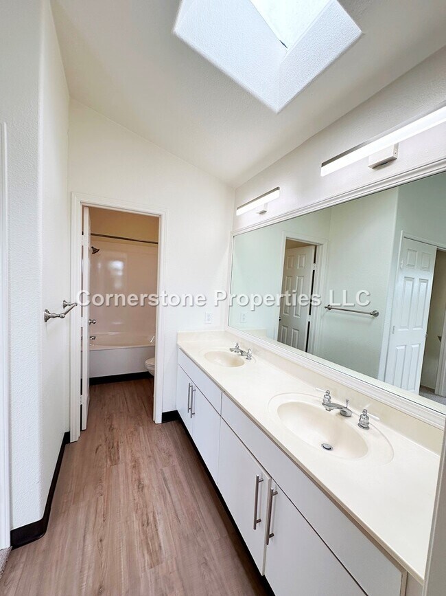 Building Photo - 94-711-711 Lumiaina St