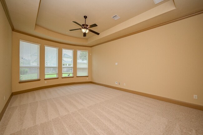 Building Photo - 5327 Sloan Falls Ct