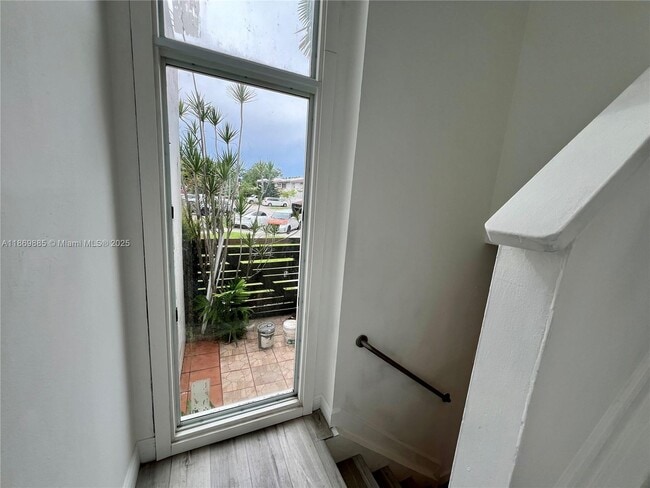 Building Photo - 7133 SW 109th Ct