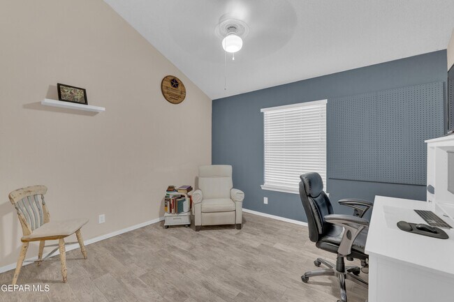 Building Photo - 12521 Paseo Alegre Dr