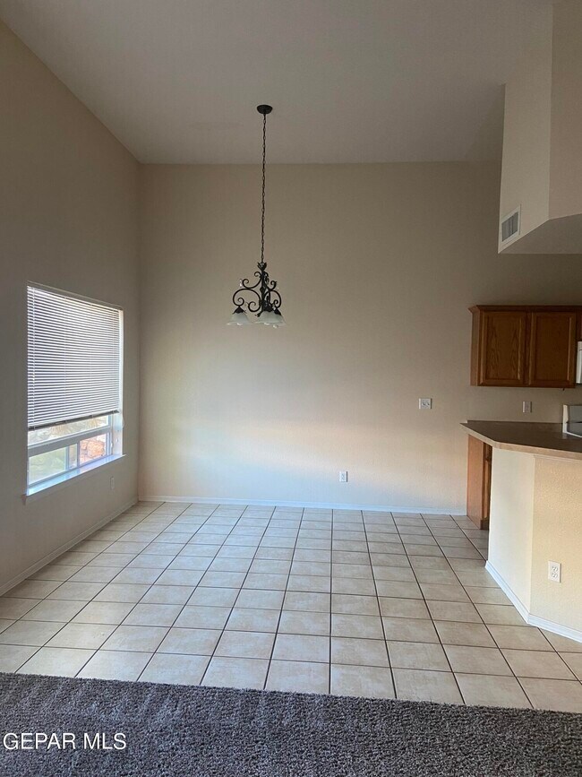 Building Photo - 806 Bonnie Ct