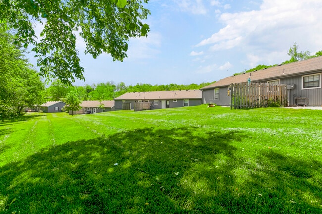 Building Photo - 16 Wallingford Dr