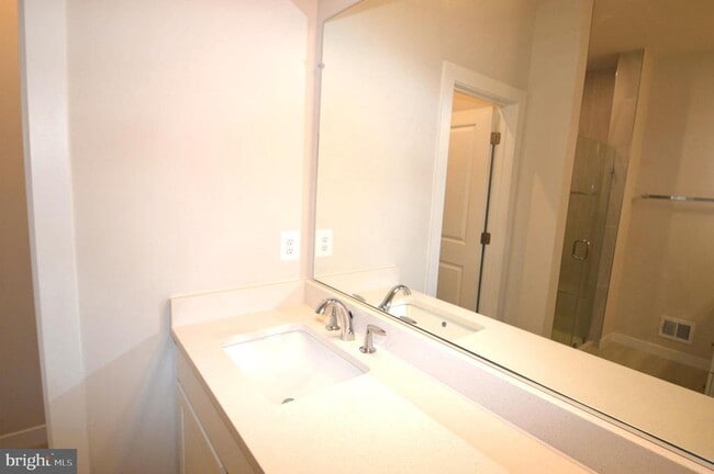 Building Photo - 13651 Innovation Station Lp